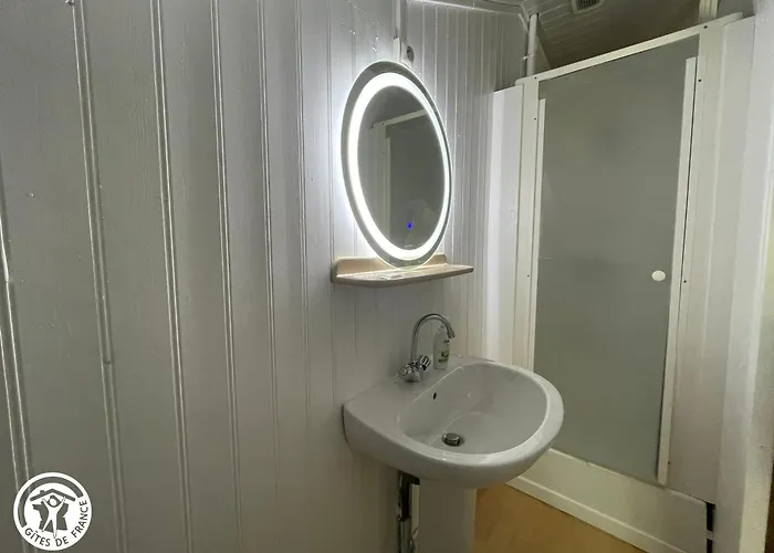 Vakantiehuis Spacieux Proche Sites Naturels Et Puy Du Fou - Fr-1-426-588 *