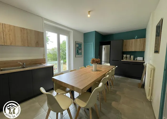 Vakantiehuis Spacieux Proche Sites Naturels Et Puy Du Fou - Fr-1-426-588 *